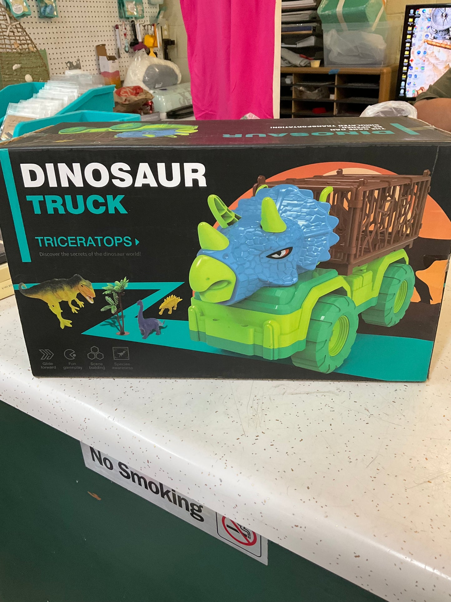 Dino Truck